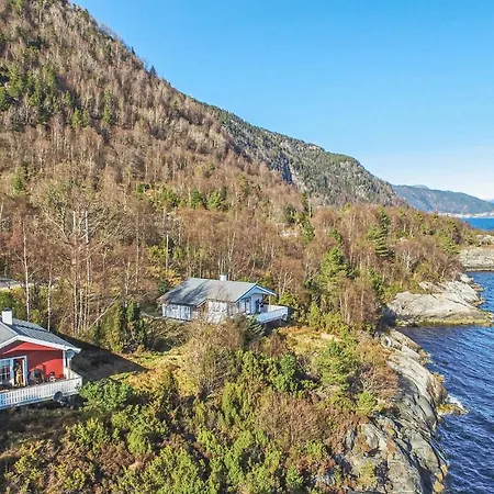 3 Bedroom Cozy In *