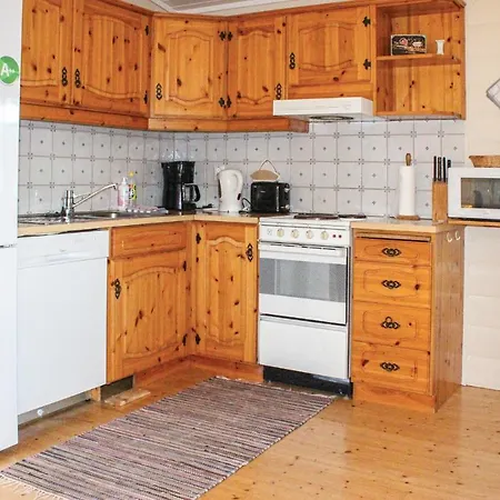 Сasa de vacaciones 3 Bedroom Cozy In Lavik (Sogn og Fjordane)