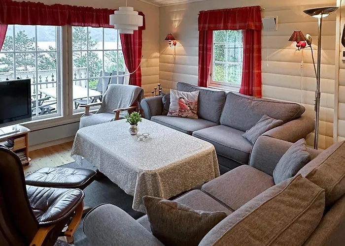 3 Bedroom Cozy In