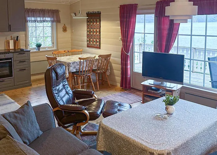 3 Bedroom Cozy In Дом отдыха